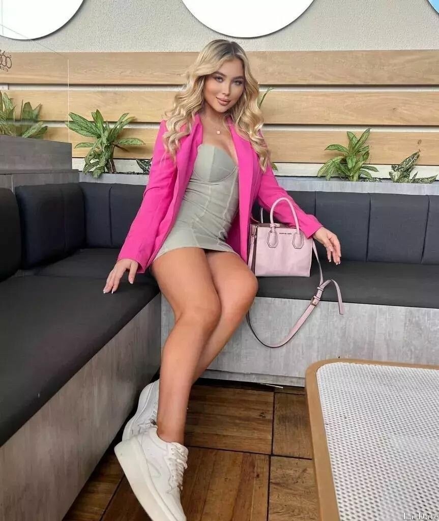 Dahyana Profile image 6