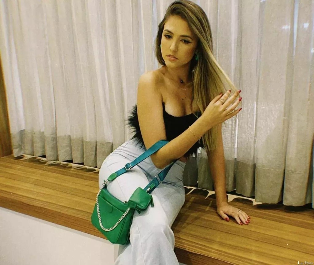 Liane Profile image 1