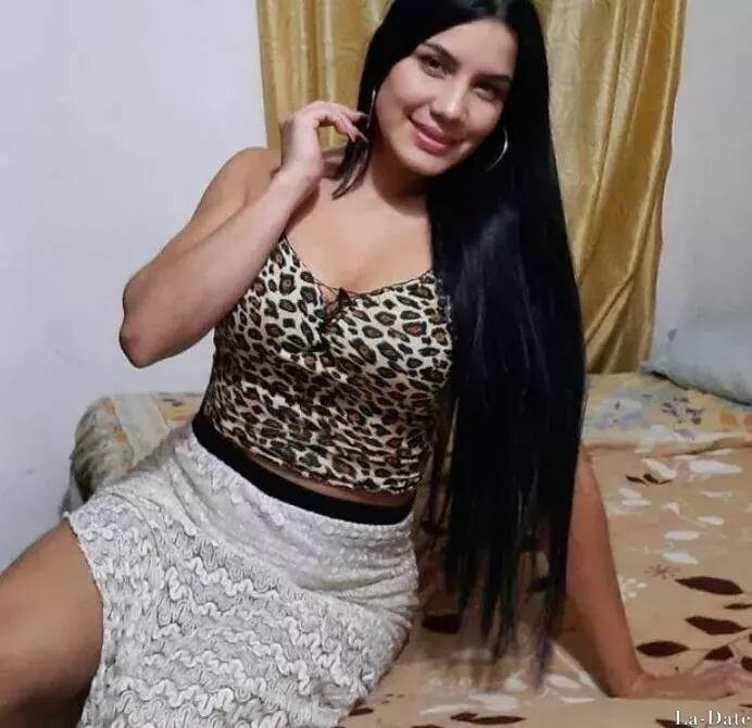 Jhoselin Profile image 3