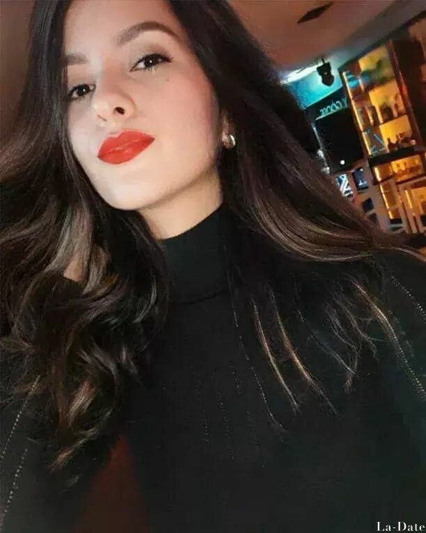 Yadira Profile image 4