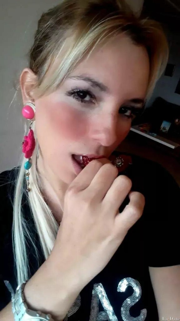 Laura Profile image 6