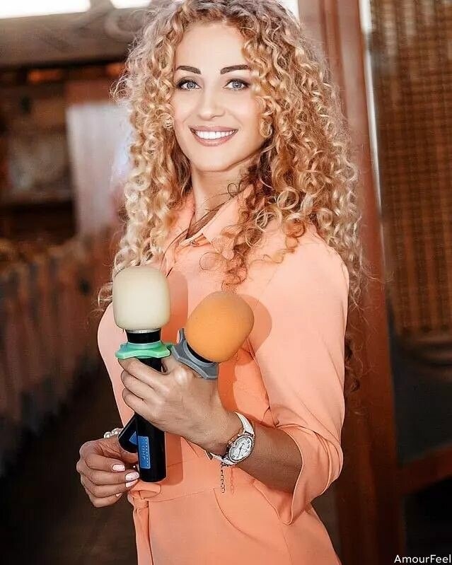 Julia Profile image 3