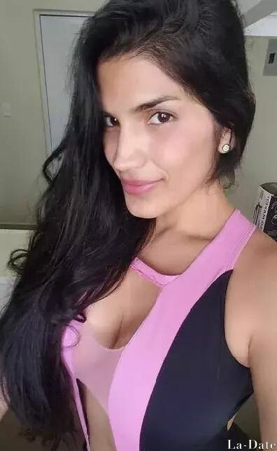 Karoll Profile image 5