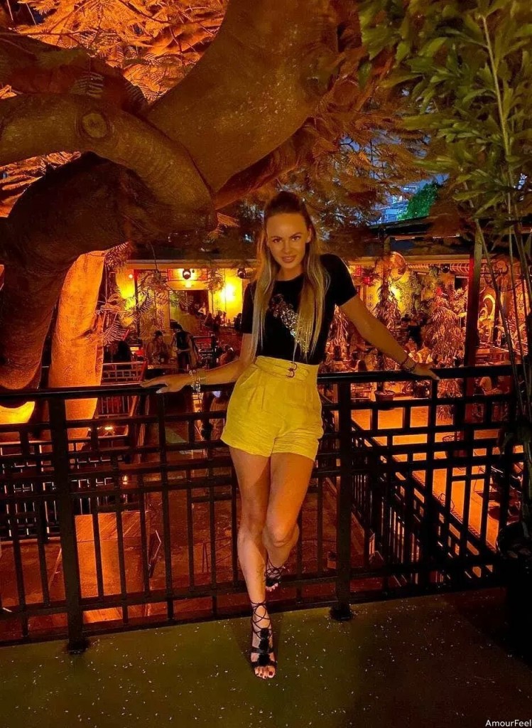 Halyna Profile image 2