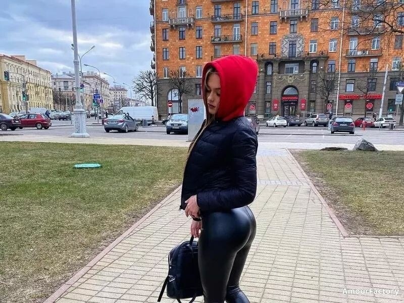 Aliaksandra Profile image 2