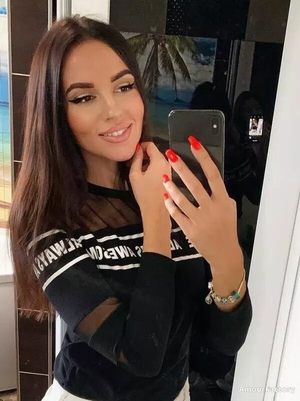 Tatyana Profile image 3