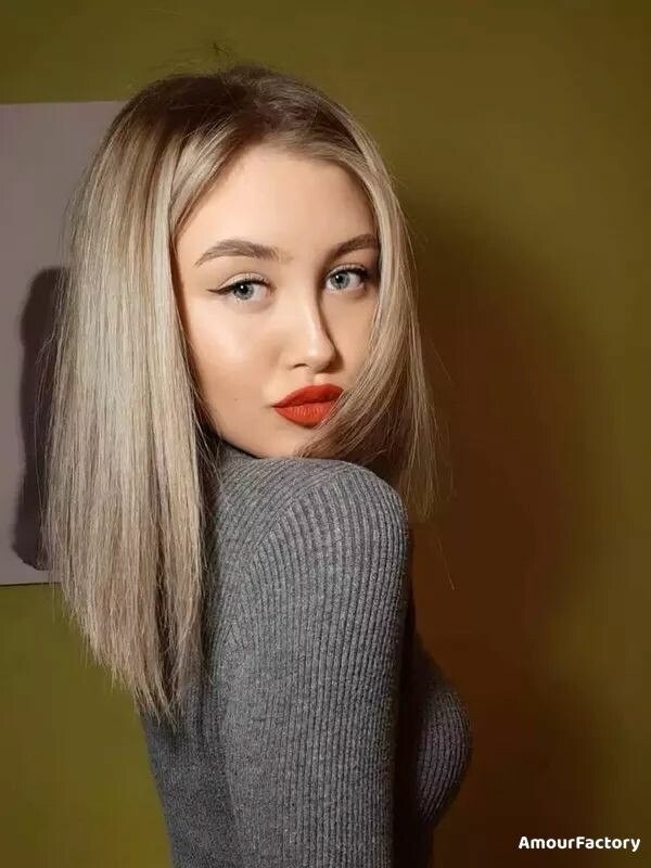 Aleksandra Profile image 2