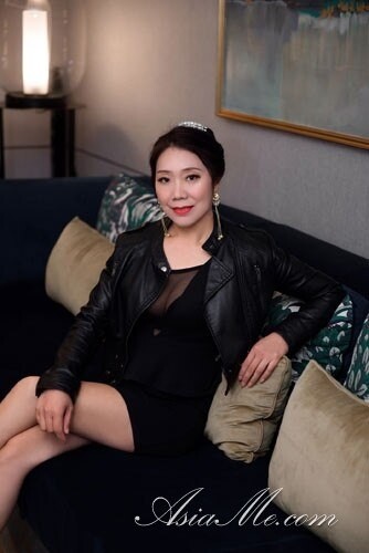 Betty Profile image 1