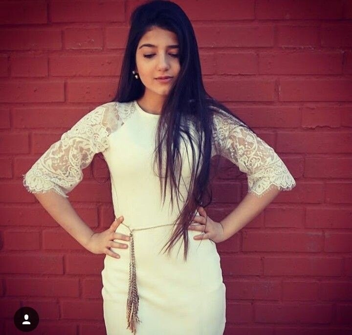 foxxycleo Profile image 1