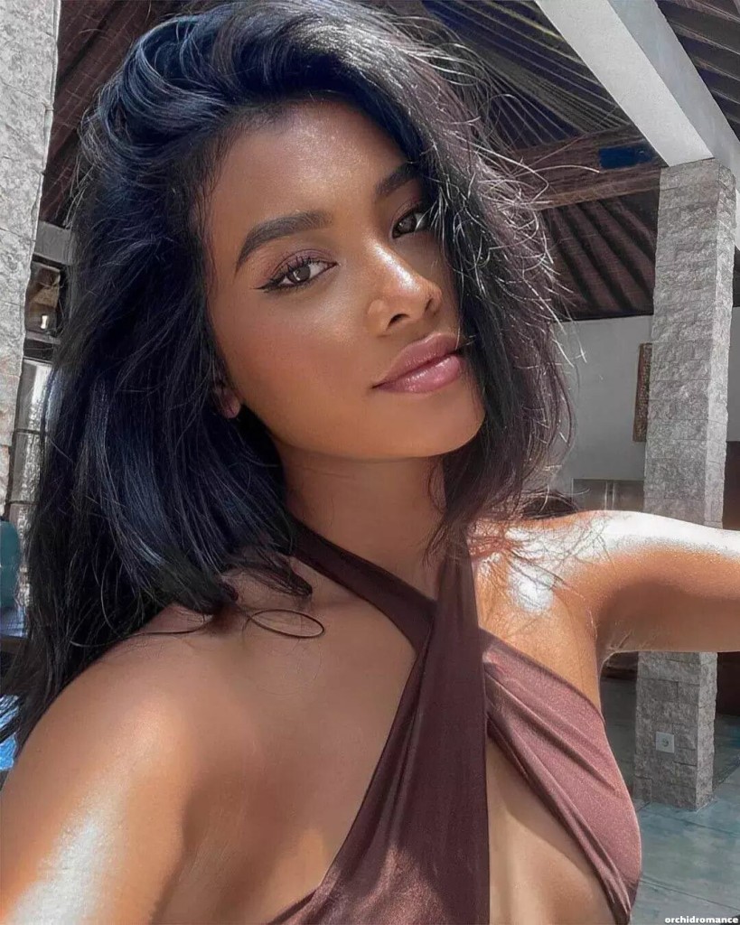 Pinky Mutiara Profile image 4