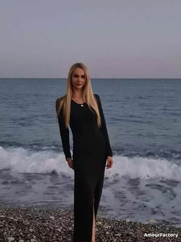 Juliana Profile image 5