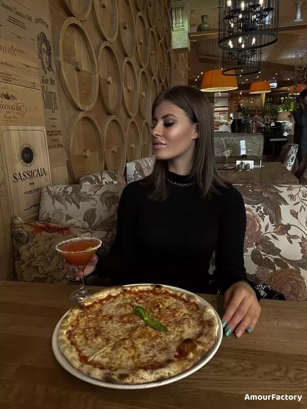 Zhanna Profile image 3